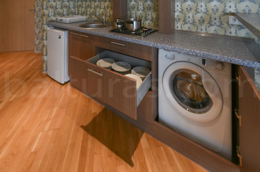 Elija Apartments 帕兰加 外观 照片